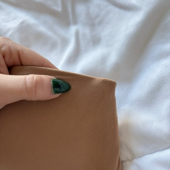 Victoria’s Secret Womens Size 34D Nude Tan Bandeau Bra No Straps Padded - Picture 2 of 9